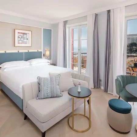 Hilton Imperial Hotell 5*