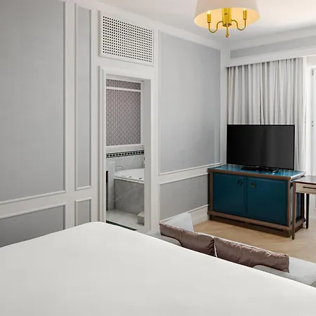 Hilton Imperial Hotel 5*