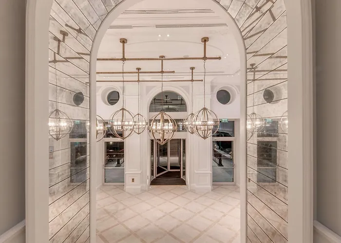 Отель Hilton Imperial