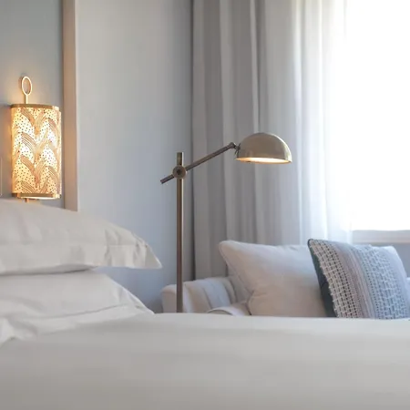 Hilton Imperial Отель