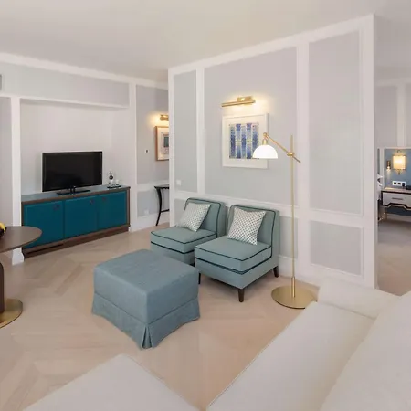 Отель Hilton Imperial